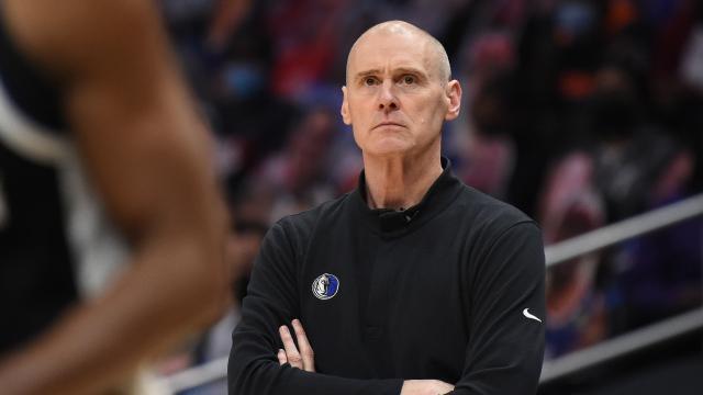 高赔率-第二次握手！卡莱尔的步行者情缘：再造冲冠军团？