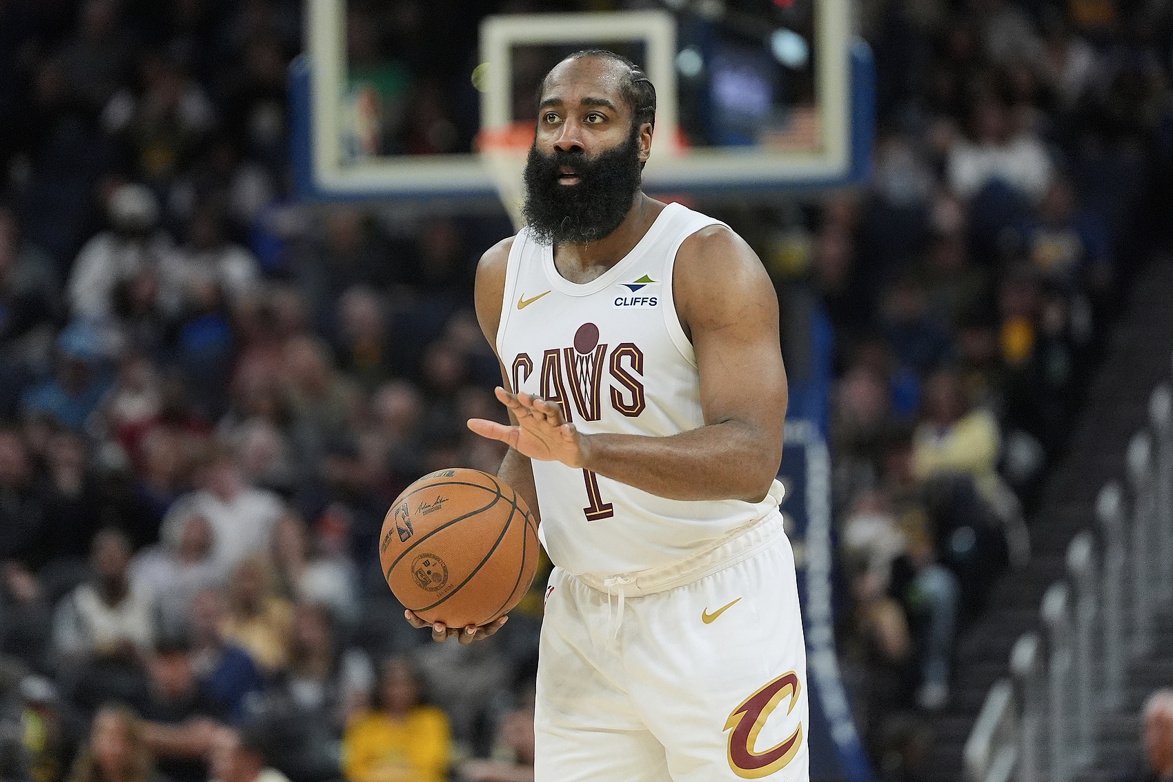 俱乐部世界杯-明天骑士迎战老鹰 哈登可以出战 米切尔&amp;迪恩·韦德&amp;泰森存疑